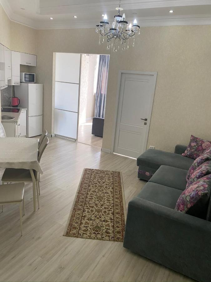 3Х Комнатная Квартира Жк Арай Appartement Alma-Ata Buitenkant foto